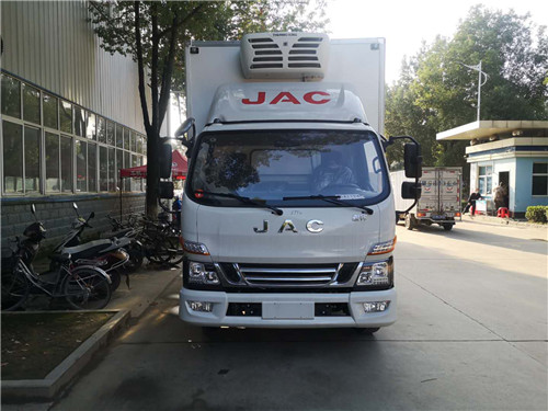 JAC駿鈴V6國六云內(nèi)150馬力冷藏車圖片參數(shù)