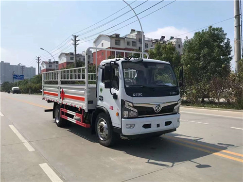 國六東風福瑞卡黃牌氣瓶運輸車，5.2米國六氣瓶運輸車