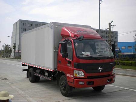 廂長(zhǎng)5.04米冷藏車(chē)