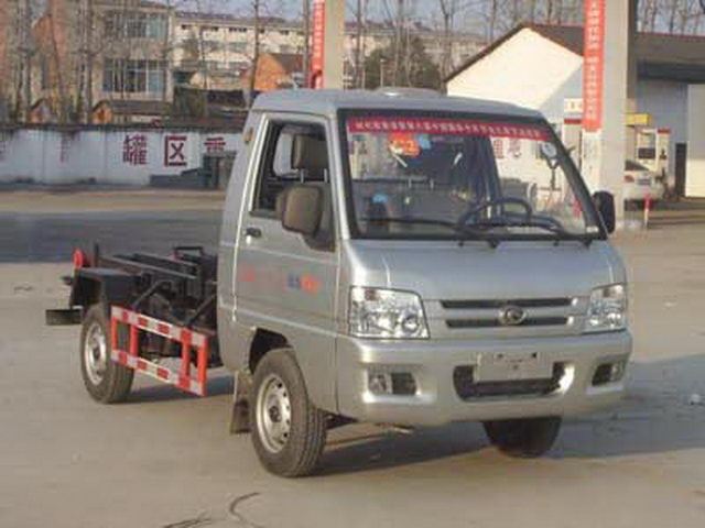 國(guó)五福田馭菱車(chē)廂可卸式垃圾車(chē)