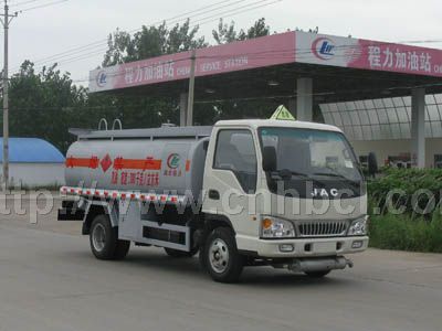 江淮威鈴4噸加油車