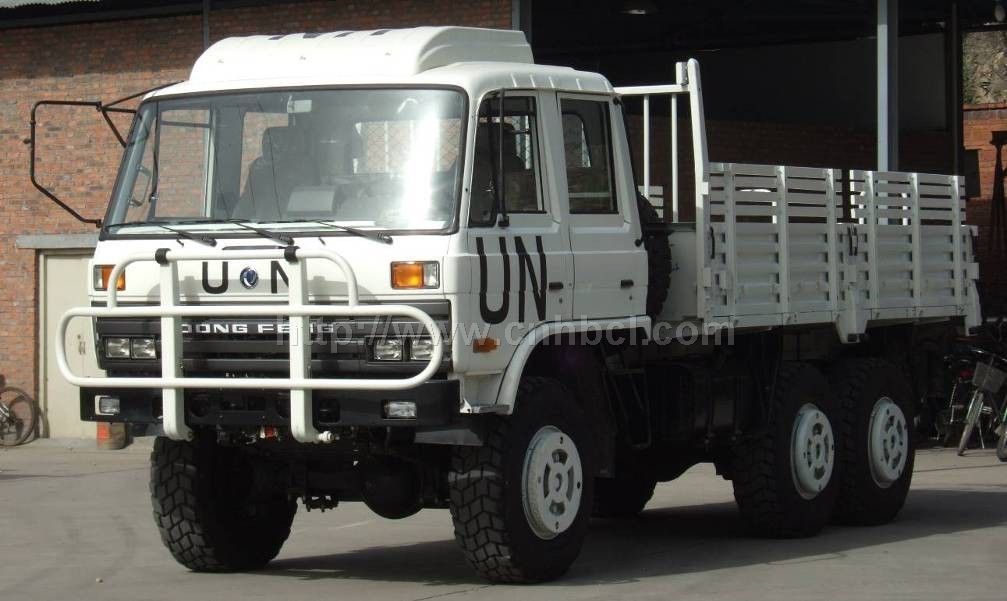 東風(fēng)EQ2102N 6×6維和部隊用軍車