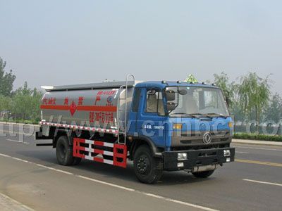 國四東風(fēng)153運(yùn)油車