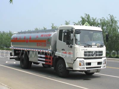 國四東風(fēng)天錦運(yùn)油車