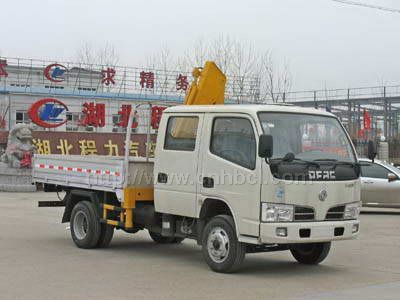 東風(fēng)小霸王雙排座隨車(chē)起重運(yùn)輸車(chē)